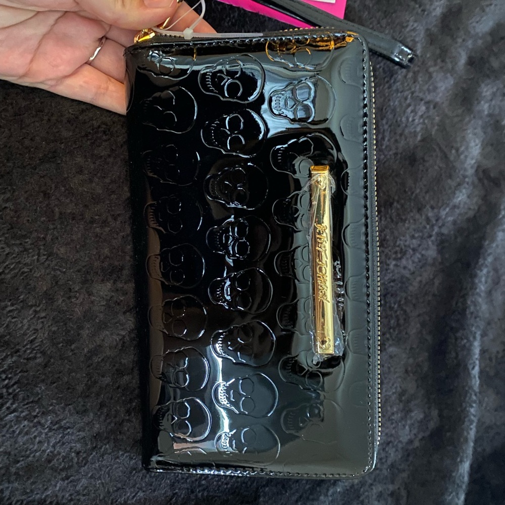 Betsey Johnson wallet